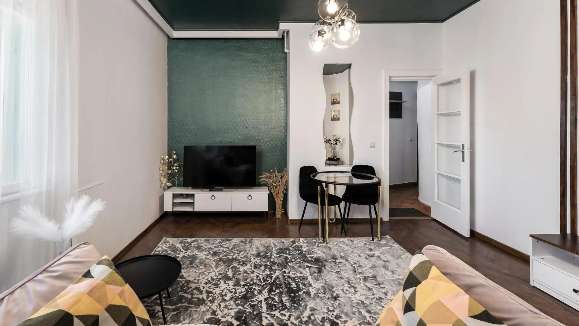 Centerside Condo Bukurešť